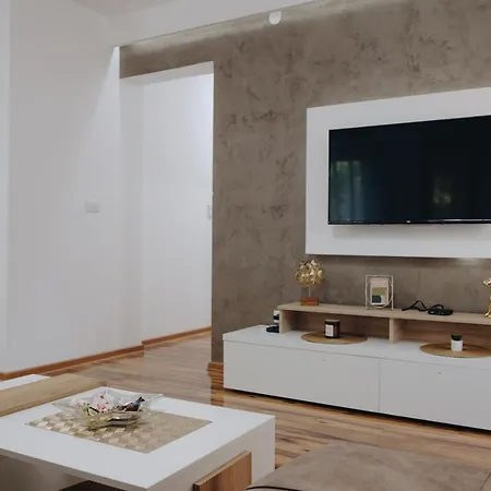 Mb Hedonic Apartment *