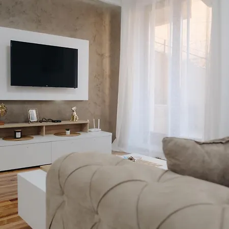 Mb Hedonic Apartment *